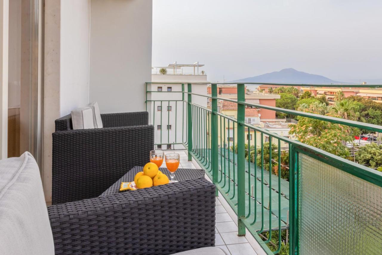 Apartment Sorrentovibes - Family With Terrace & Amazing View In Center